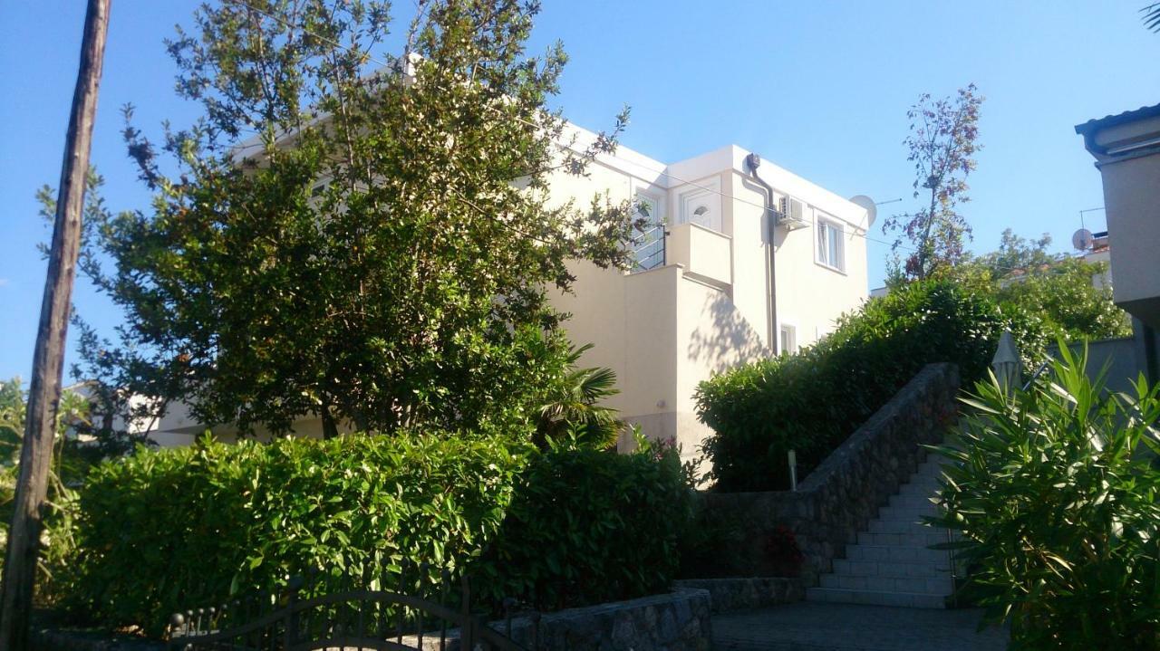Apartments Dora Vantacići Exterior foto